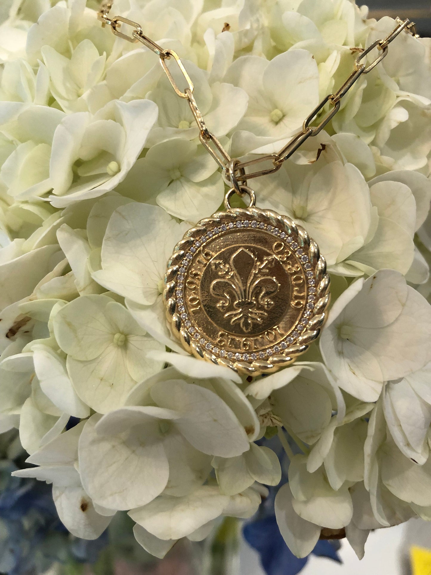 Customizable 14K Yellow Gold Fleur-de-lis pendant with diamonds