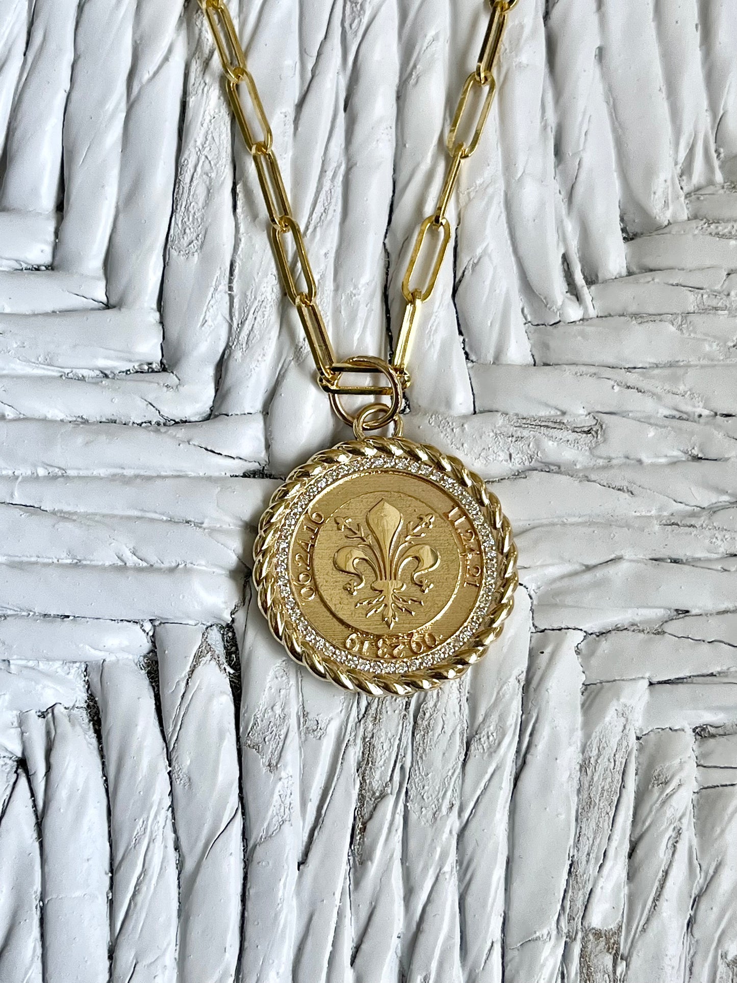 Customizable 14K Yellow Gold Fleur-de-lis pendant with diamonds